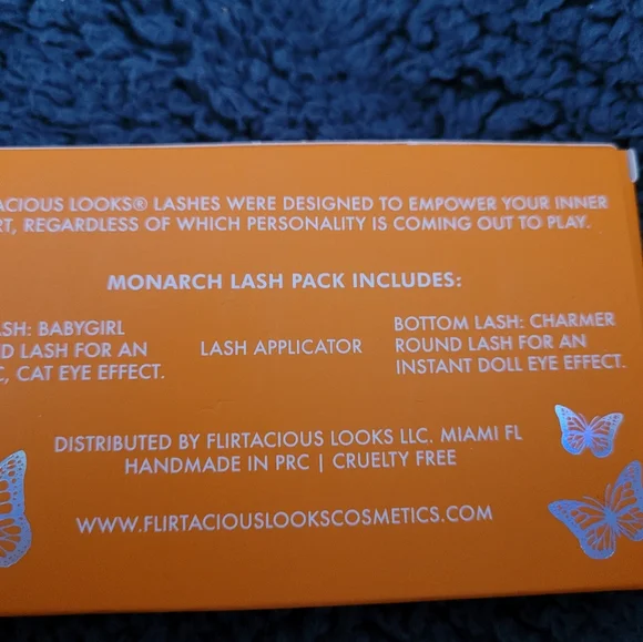 Eye Lashes - Picture 2 of 2